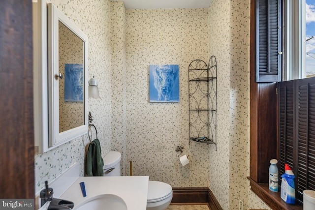 16 N Maple Ave, Smithsburg, MD 21783 - bathroom with toilet and vanity