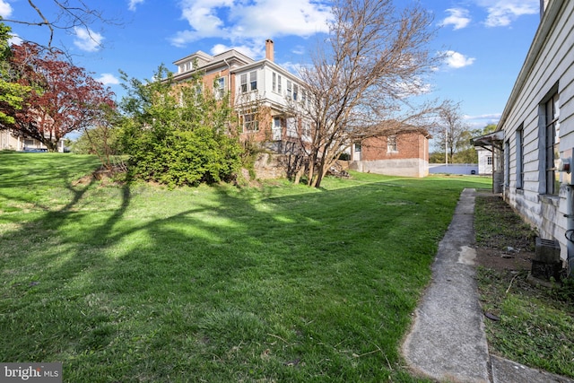 16 N Maple Ave, Smithsburg, MD 21783 - view of green lawn