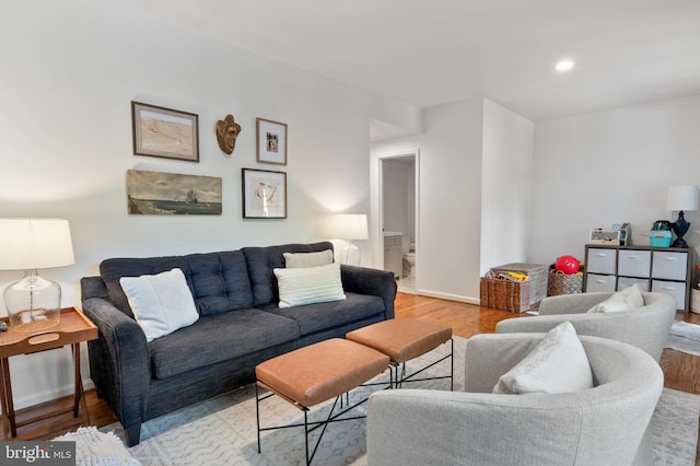 45 Arell Ct, Alexandria, VA 22304 - living area featuring wood finished floors, baseboards, and recessed lighting