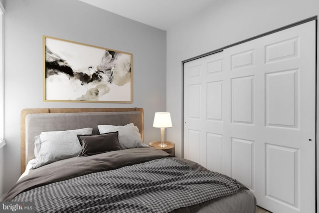 1906 Durfor St, Philadelphia, PA 19145 - bedroom featuring a closet