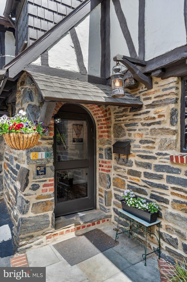 410 Arthurs Round Table, Wynnewood, PA 19096 - entrance to property featuring stone siding and brick siding