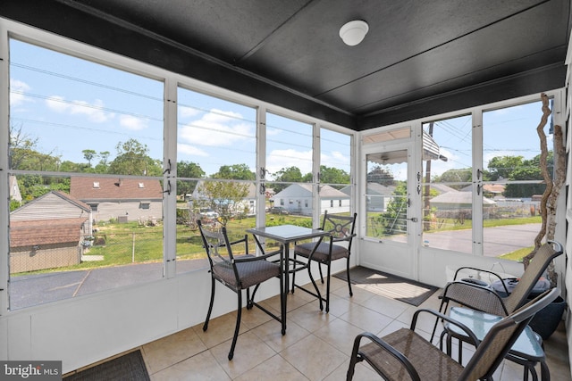 355 Agabiti Ct, Hamilton, NJ 08610 - sunroom / solarium with plenty of natural light and a residential view