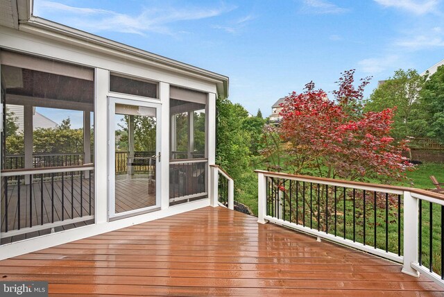43127 Rocks Way, Leesburg, VA 20176 - wooden deck with a sunroom