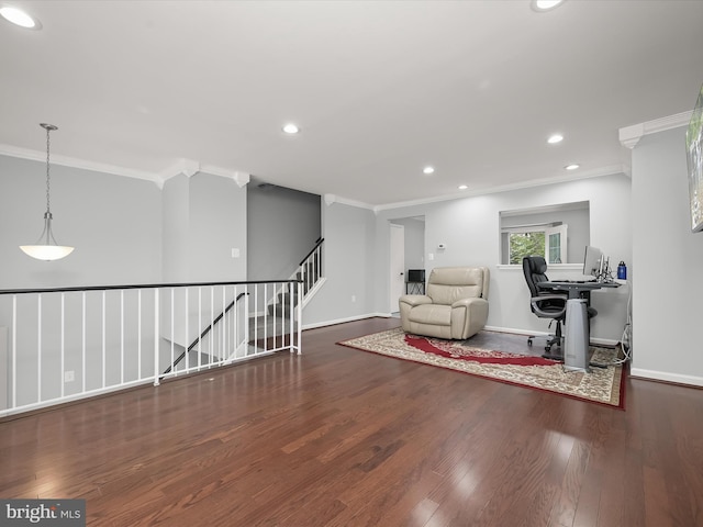 sitting room featuring crown molding, wood finished floors, recessed lighting, baseboards, and an office area