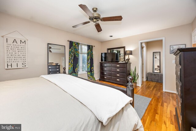26882 Pratt Rd, Salisbury, MD 21801 - bedroom featuring light wood-type flooring, baseboards, and a ceiling fan
