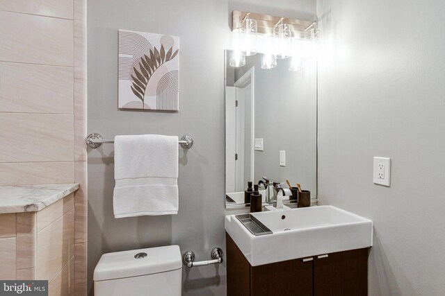 756 Park Rd NW Unit 2, Washington, DC 20010 - half bath featuring toilet and vanity