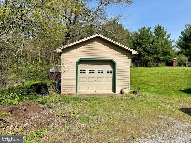 view of detached garage