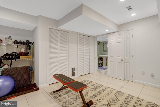 2914 6th St S, Arlington, VA 22204 - workout room with baseboards, recessed lighting, tile patterned floors, and a sink