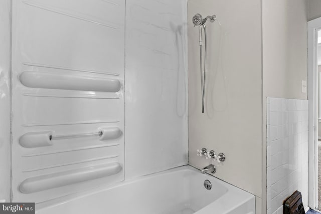 537 Baer Ave, Hanover, PA 17331 - bathroom featuring bathtub / shower combination