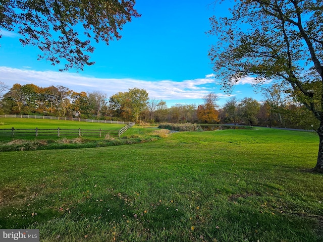 view of yard with a view of rural / pastoral area