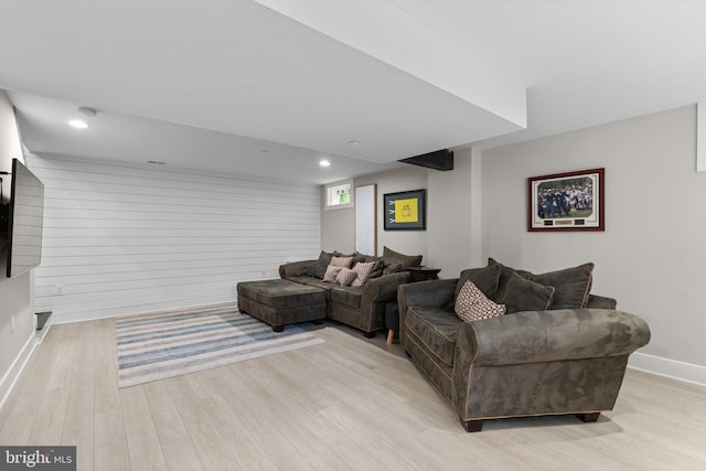 36 Boone Trl, Severna Park, MD 21146 - living room featuring light wood finished floors, baseboards, and recessed lighting