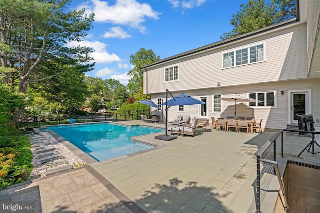 36 Boone Trl, Severna Park, MD 21146 - view of swimming pool with a patio, outdoor dining space, and outdoor lounge area
