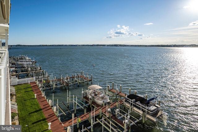 water view with boat lift and a dock