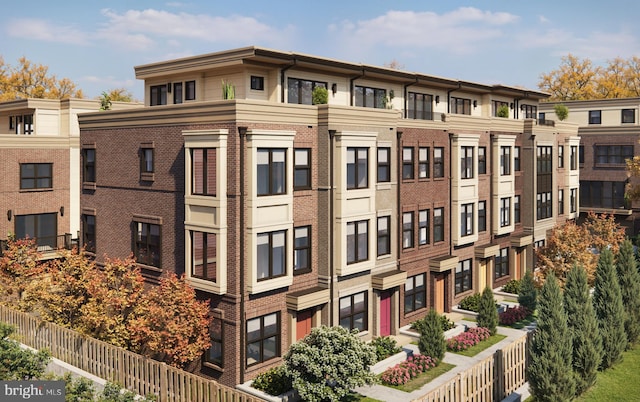 view of apartment building / complex