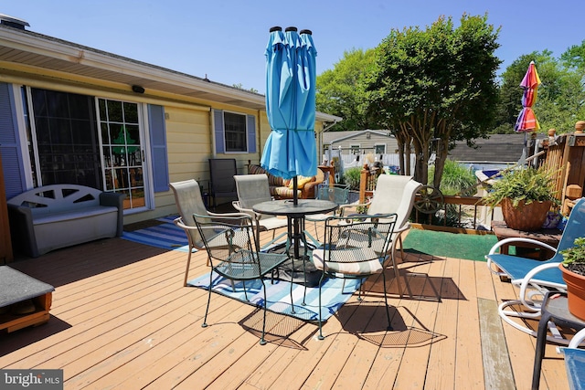 117 Mimosa Dr, Cambridge, MD 21613 - deck featuring outdoor dining space