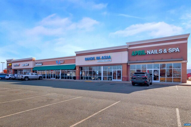 95 Saxon St, Charlottesville, VA 22902 - view of commercial property with uncovered parking