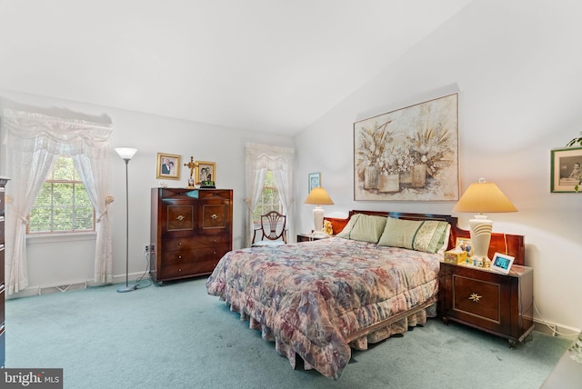 3135 Windon Ave, Lancaster, PA 17603 - bedroom featuring carpet and vaulted ceiling
