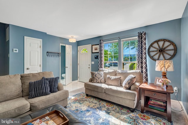 9568 Buttonbush Ct, Manassas, VA 20110 - living room featuring baseboards