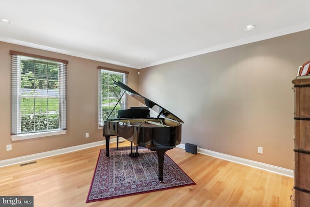1311 Meadowbrook Ct, Jenkintown, PA 19046 - sitting room featuring wood finished floors, baseboards, healthy amount of natural light, ornamental molding, and recessed lighting