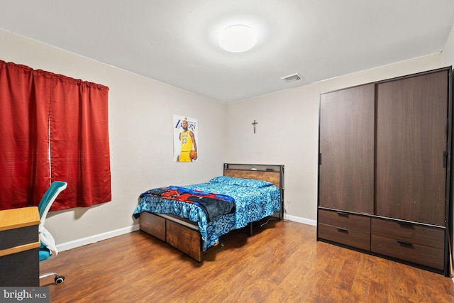 90 Echohill Ln, Willingboro, NJ 08046 - bedroom featuring wood finished floors and baseboards