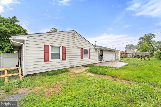 90 Echohill Ln, Willingboro, NJ 08046 - rear view of property with a patio