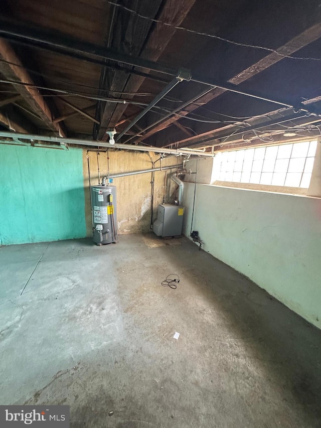 2939 Tyson Ave, Philadelphia, PA 19149 - basement featuring gas water heater