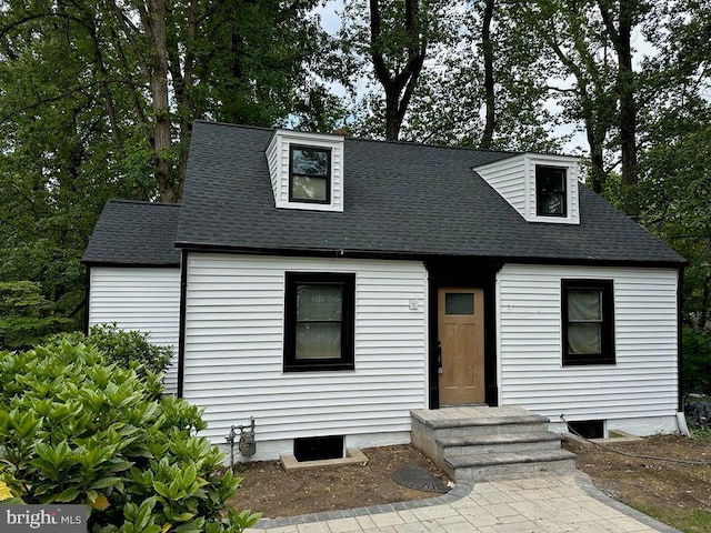3 Knox Pl, Silver Spring, MD 20901 - cape cod-style house featuring roof with shingles