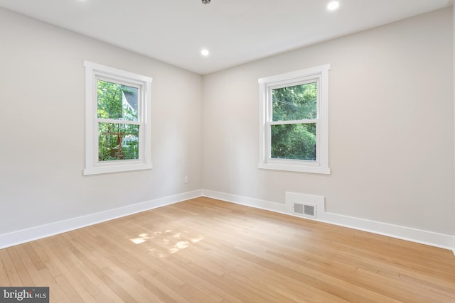 3 Knox Pl, Silver Spring, MD 20901 - unfurnished room with light wood finished floors and recessed lighting