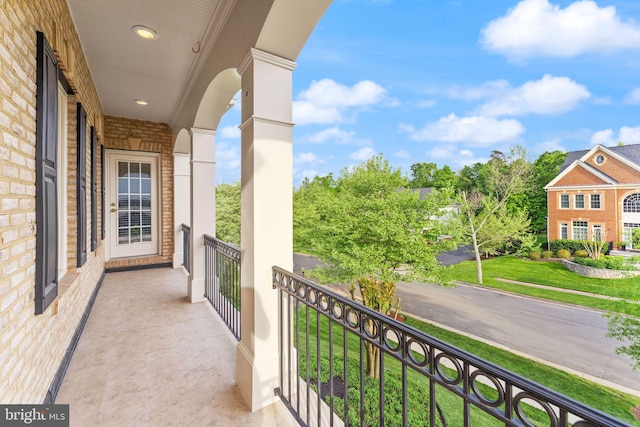 18729 Upper Meadow Dr, Leesburg, VA 20176 - balcony with a porch