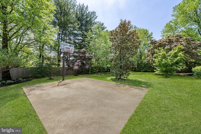 154 Plowshare Rd, Eagleville, PA 19403 - view of sport court with basketball court