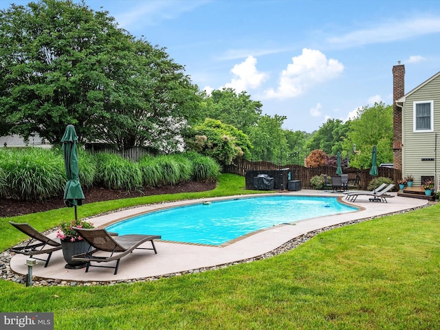 6085 Franklin Gibson Rd, Tracys Landing, MD 20779 - view of swimming pool with a patio