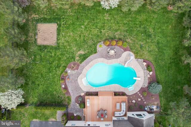 bird's eye view of a pool area
