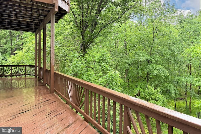 8265 Private Ln, Annandale, VA 22003 - wooden deck with a wooded view