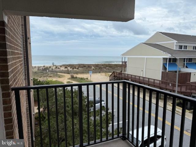 72nd St Unit 35, Ocean City, MD 21842 - balcony featuring a water view