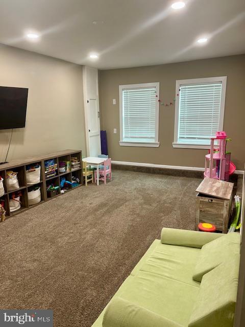 2513 Oakley Pl, Pennsauken, NJ 08109 - recreation room featuring carpet flooring, recessed lighting, and baseboards