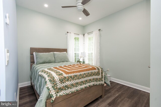 bedroom with wood finished floors, baseboards, recessed lighting, and ceiling fan