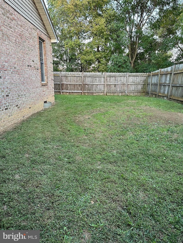 331 Lora Dr, Woodstock, VA 22664 - view of yard