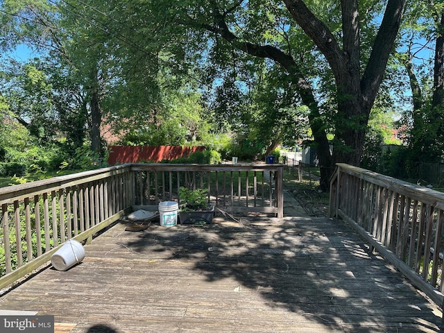 1206 Cedarcroft Rd, Baltimore, MD 21239 - view of wooden deck