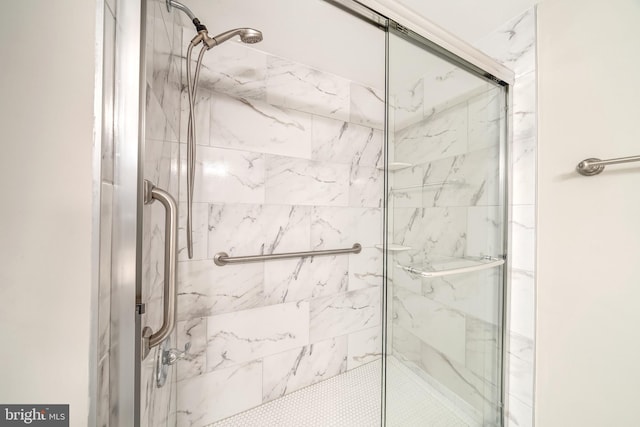 8318 Kingsgate Rd Unit 537, Springfield, VA 22152 - full bathroom featuring a stall shower