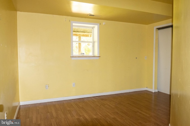 1158 Custer Dr, Auburn, PA 17922 - spare room featuring wood finished floors and baseboards
