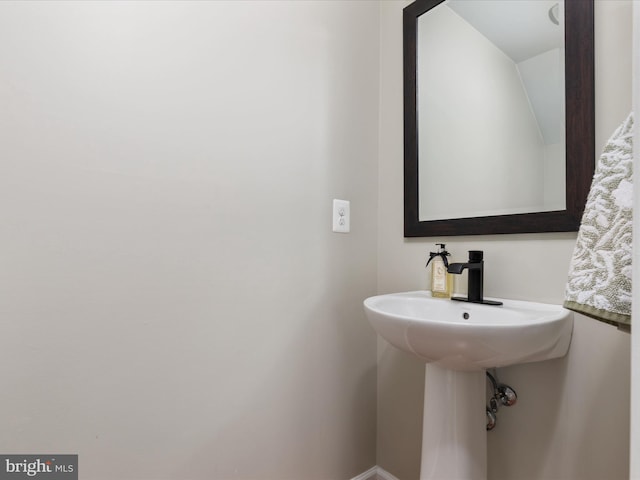 9411 Zebedee St, Manassas, VA 20110 - view of bathroom