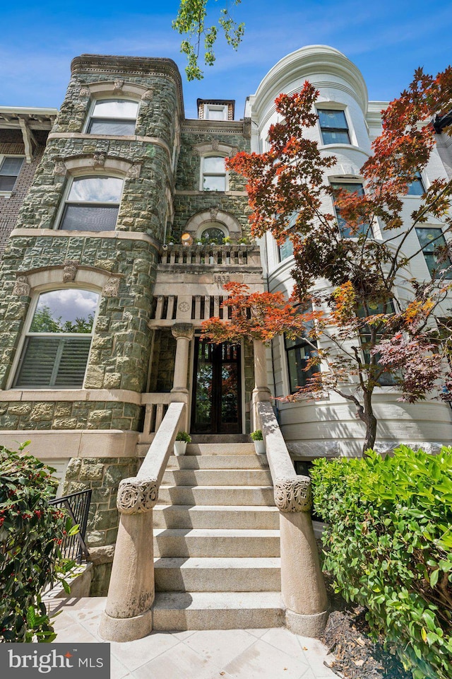 view of building exterior