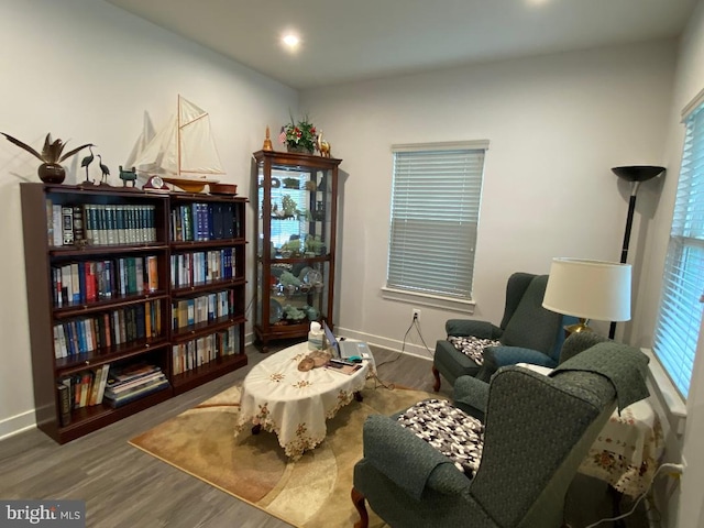 8212 Hickory Hollow Dr, Glen Burnie, MD 21060 - sitting room featuring wood finished floors, baseboards, and recessed lighting
