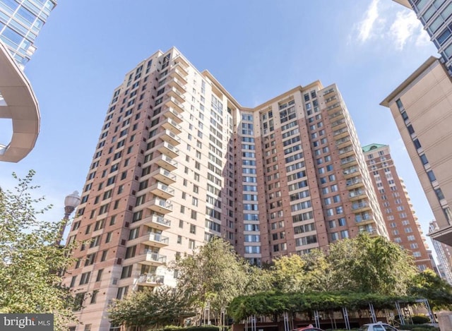 851 N Glebe Rd Unit 406, Arlington, VA 22203 - view of property