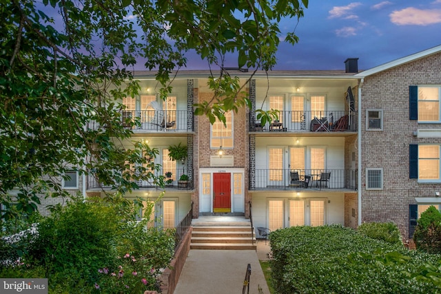 12705 Gordon Blvd Unit 37, Woodbridge, VA 22192 - view of front of property with brick siding and a balcony