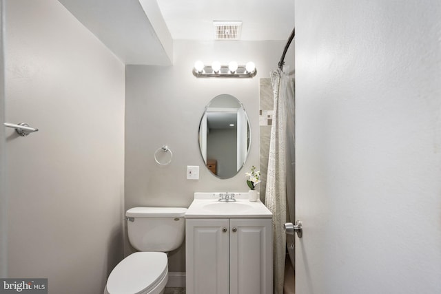 12705 Gordon Blvd Unit 37, Woodbridge, VA 22192 - bathroom with vanity and a shower with shower curtain