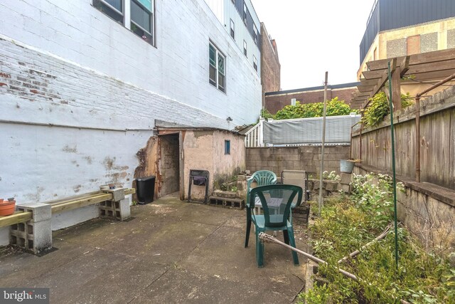 2106 S 12th St, Philadelphia, PA 19148 - view of patio / terrace with fence