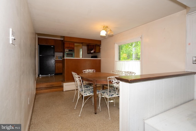 402 Old Courthouse Rd NE, Vienna, VA 22180 - view of dining space