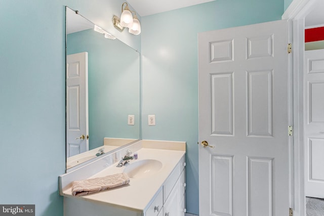 16028 Kings Mountain Rd, Woodbridge, VA 22191 - bathroom featuring vanity