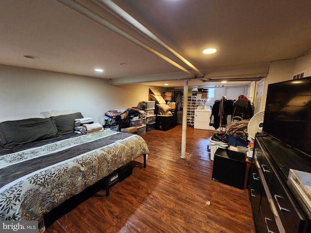 703 Beaverbrook Rd, Baltimore, MD 21212 - bedroom with wood finished floors, recessed lighting, and washer / clothes dryer